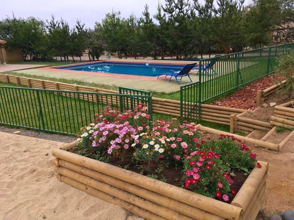 Cabana En Tunquen Con Parrilla, Fogon, Piscina Y Bosque Экстерьер фото